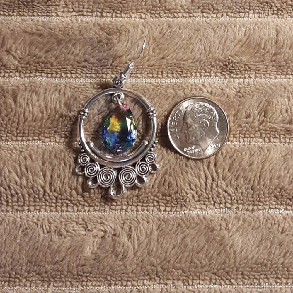 Handmade Silvertone Dangle Earrings With rainbow Crystal - Picture 5 of 5